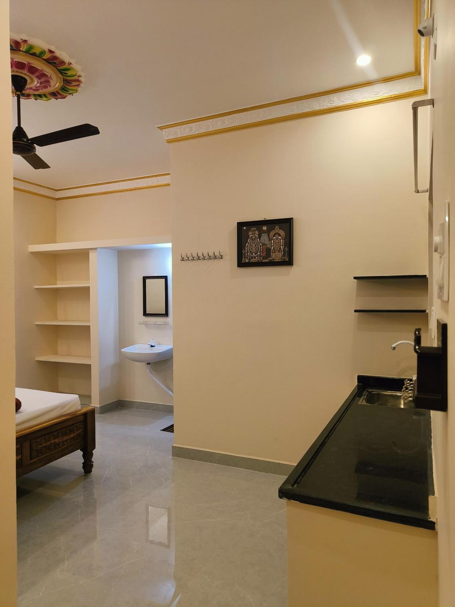 Liya Guest House Tiruvannamalai Exterior photo